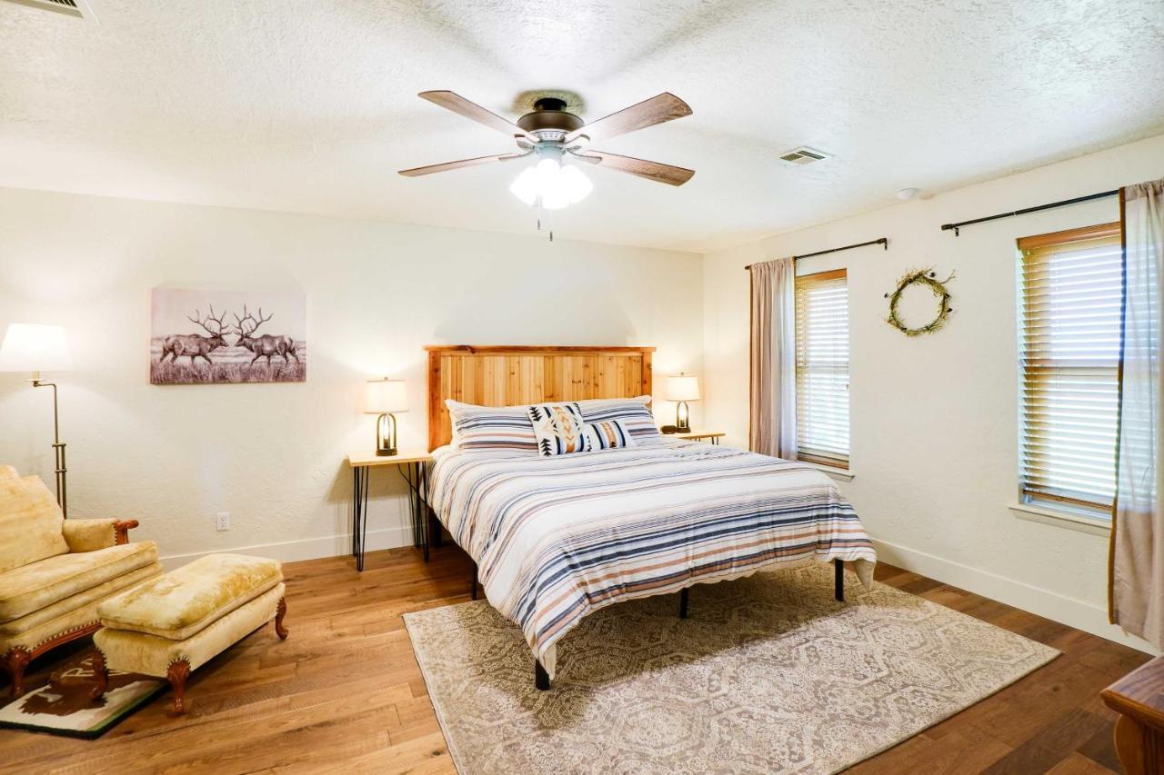 Spacious Country Home Near Ft Sill And Medicine Park Lawton Dış mekan fotoğraf